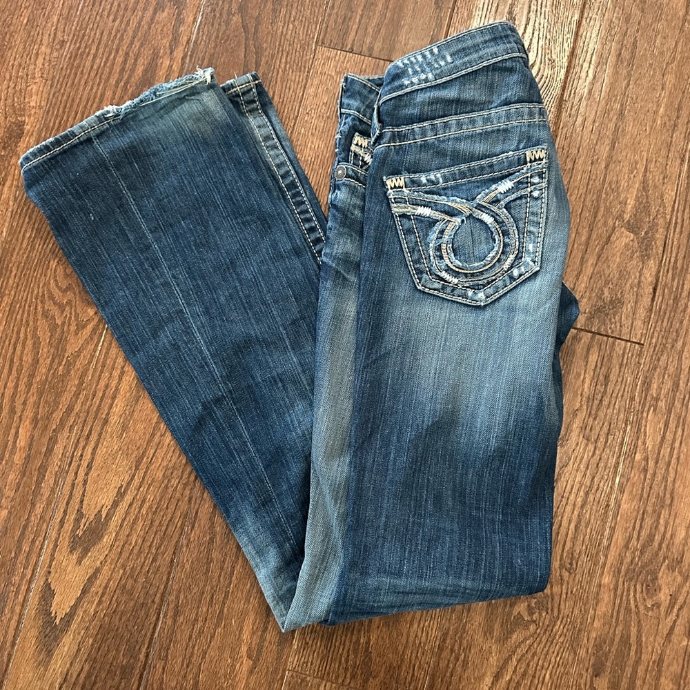 Women's Blue Denim Jeans with Embellished Back Pockets
